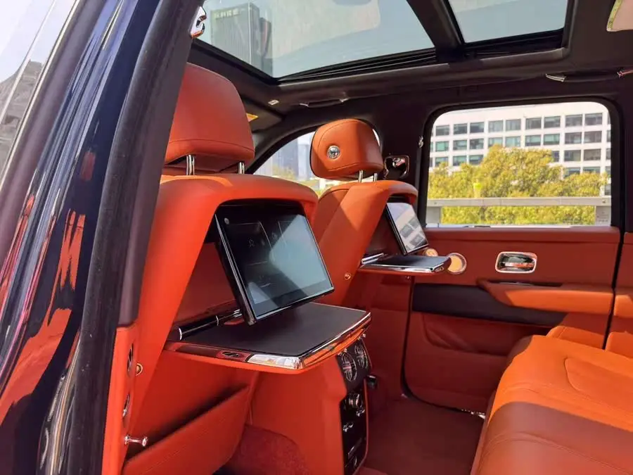 كولينان 2018 نسخة 5 مقاعد