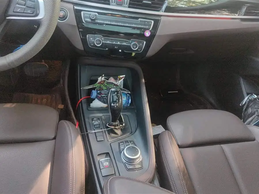 2020 BMW X1 sDrive25Li Leading Edition