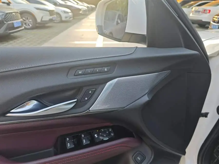 كاديلاك CT4 2020 28T النخبة