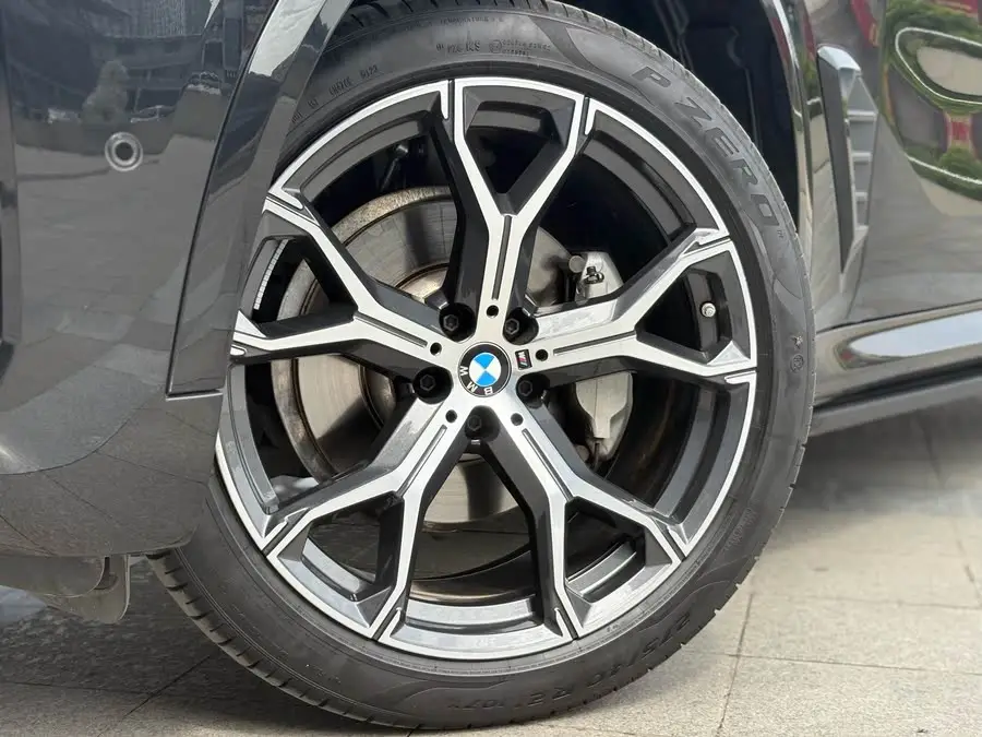 بي إم دبليو X5 2023 xDrive 30Li باقة م الرياضية الليلية