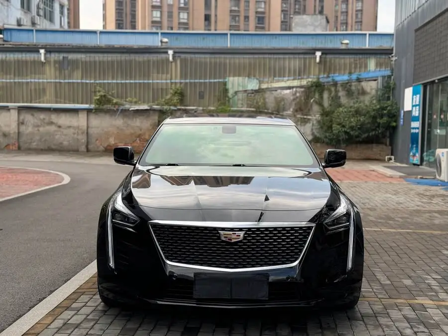كاديلاك CT6 2021 28T النخبة