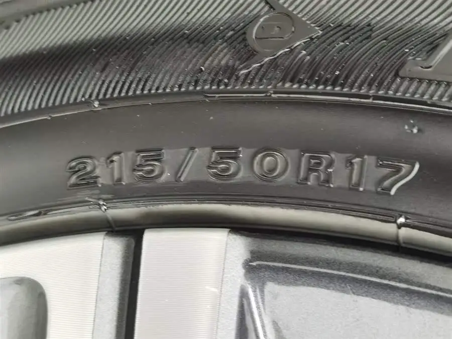 2023 نيسان سيلفي ألترا هايبرد كهربائي