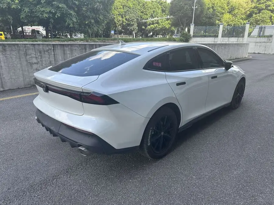 Changan UNI-V 2022 1.5T Premium