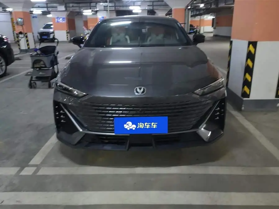 Changan UNI-V 2022 1.5T Premium