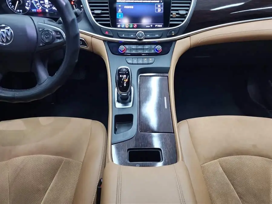 Buick LaCrosse 2021 652T Premium