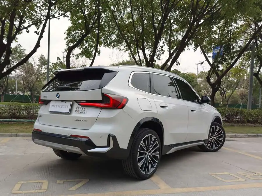 BMW X1 2023 xDrive25Li X Design Package