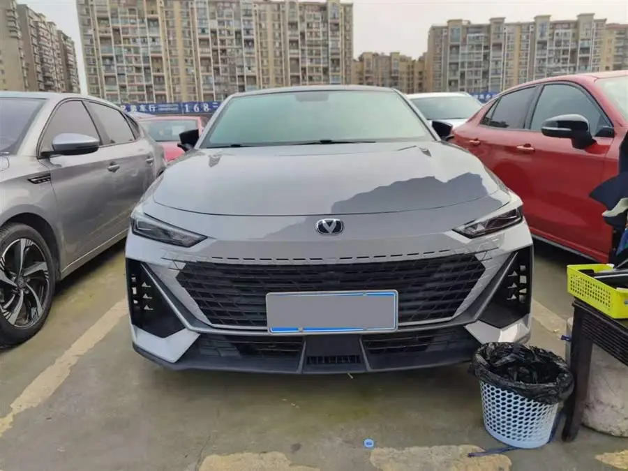 Changan UNI-V 2022 1.5T Premium