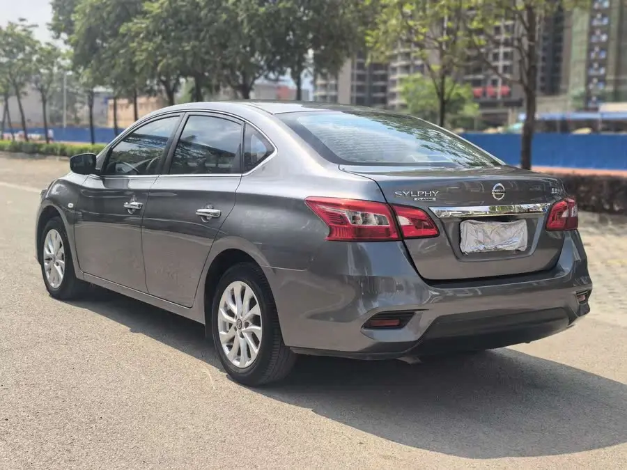 2021 نيسان سيلفي كلاسيك 1.6XL CVT الفاخرة