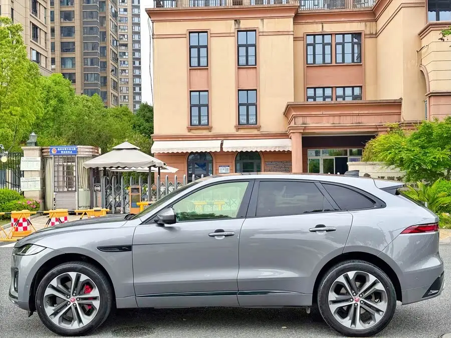 Jaguar F-PACE 2021 Model 340PS R-Dynamic SE