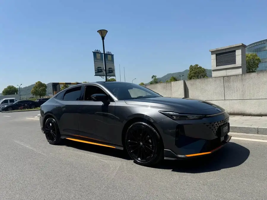 Changan UNI-V 2024 1.5T Premium Sports Version