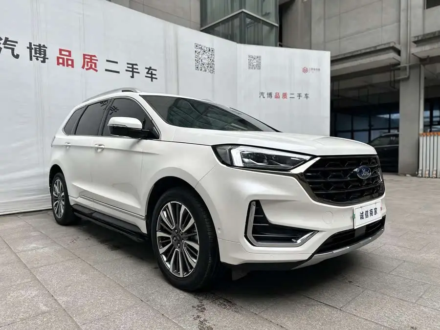 2021 Ford Edge PLUS EcoBoost 245 AWD Premium 7-Seater