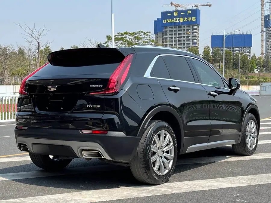 كاديلاك XT4 2020 28T دفع أمامي متقدم