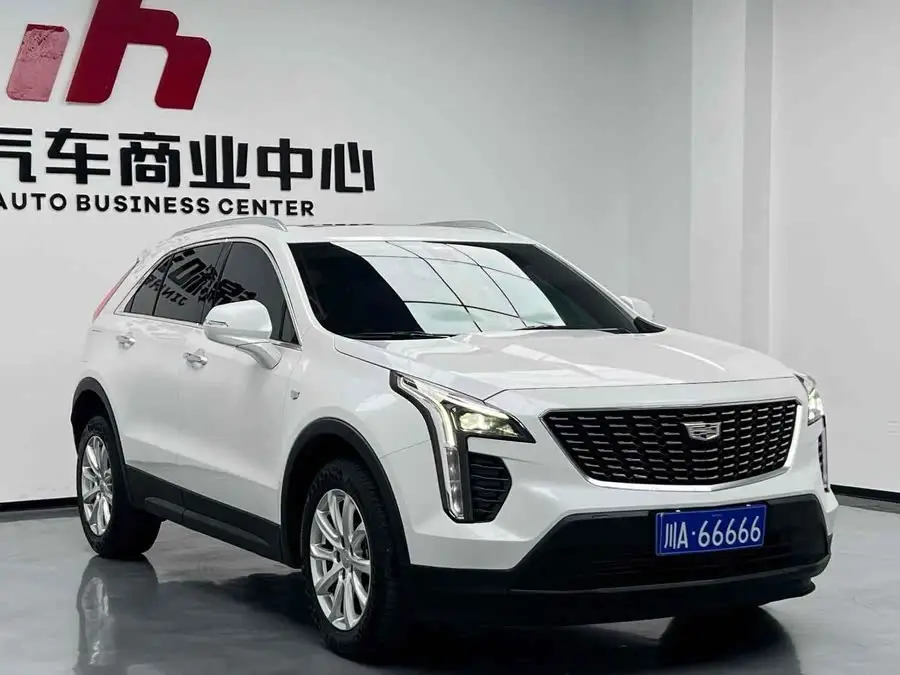 Cadillac XT4 2021 28T FWD Luxury