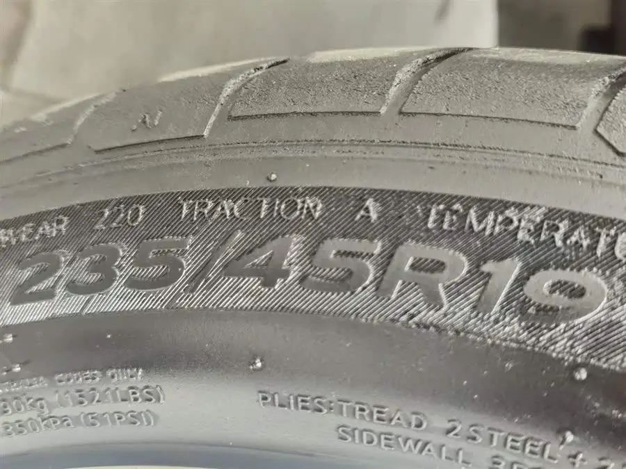 2022 مونديو EcoBoost 245 الفئة العليا