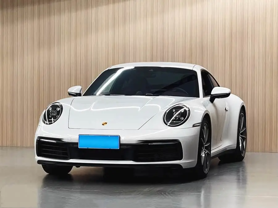 بورش 911 2023 كاريرا 3.0T