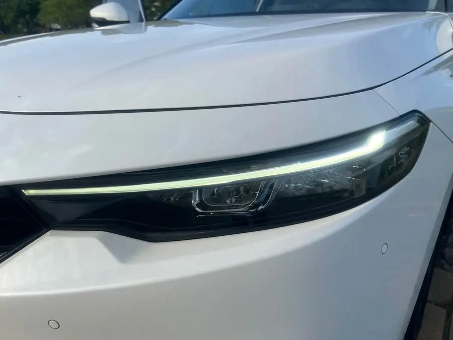 طراز 2022 240TURBO النسخة اليدوية الحصرية