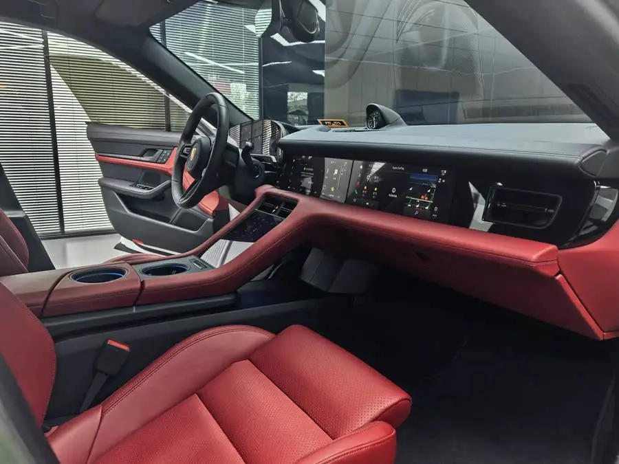 تايكان 2022 طراز تايكان