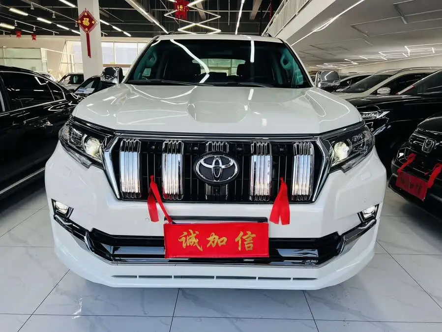 برادو 2019 3.5L أوتوماتيكي TX-L إصدار فاخر إطار احتياطي مثبت في الخلف