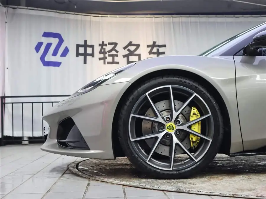 إيميرا 2022 3.5T V6 يدوي الإصدار الأول