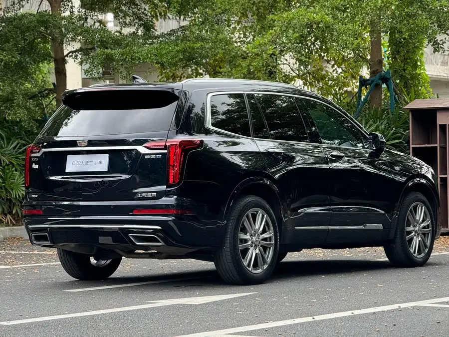 كاديلاك XT6 2022 2.0T ستة مقاعد دفع رباعي فاخرة