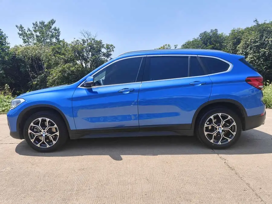 بي إم دبليو X1 2020 sDrive25Li طراز رائد