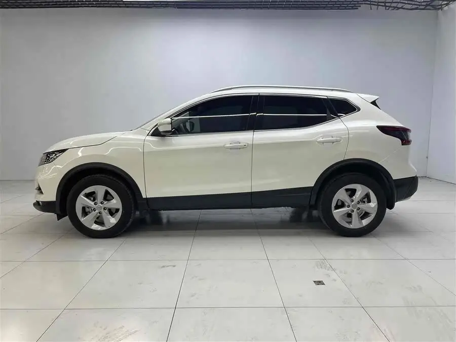 2023 Nissan Qashqai Classic 2.0L CVT XV Premium