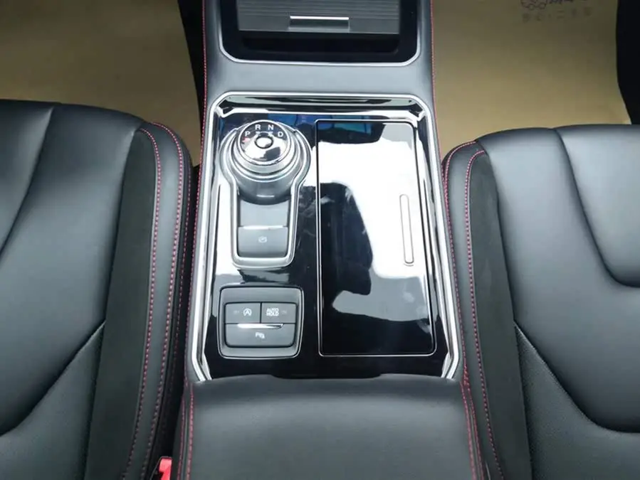 2021 Ford Edge PLUS EcoBoost 245 FWD ST-Line 5-seater