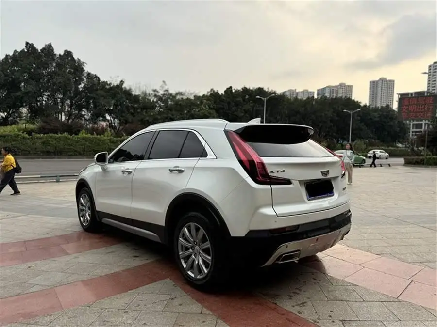 Cadillac XT4 2020 Facelift 28T FWD Premium