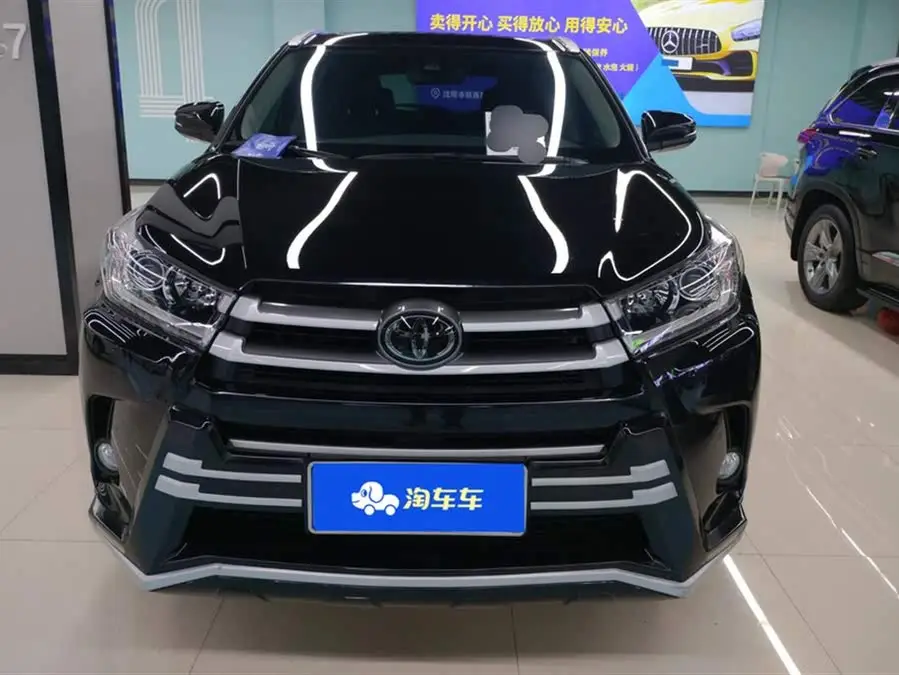 هايلاندر 2021 2.0T دفع رباعي فئة متميزة 7 مقاعد