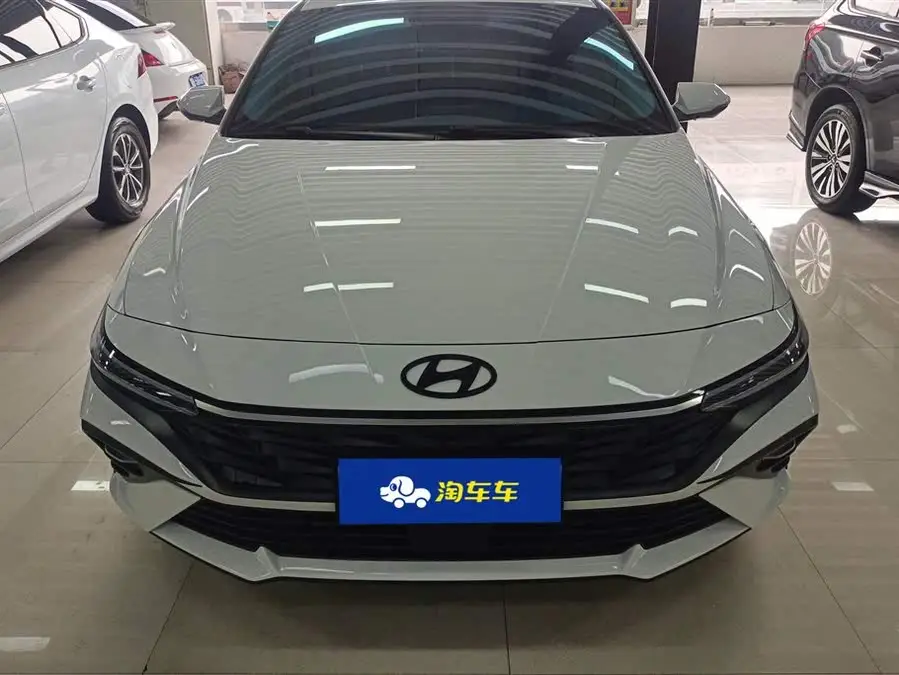 إلينترا 2023 1.5 لتر CVT GLX النسخة النخبوية