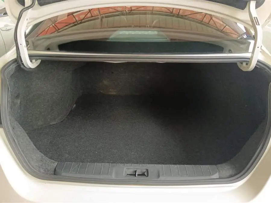 نيسان سيلفي 2021 1.6 لتر XL CVT نسخة الاستمتاع