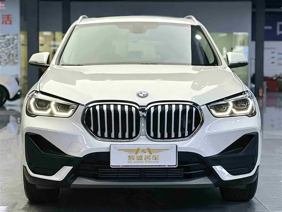 بي إم دبليو X1 2022 sDrive25Li إصدار القيادة