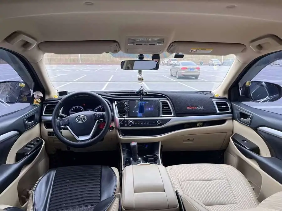 هايلاندر 2021 2.0T نسخة فاخرة AWD 7 مقاعد