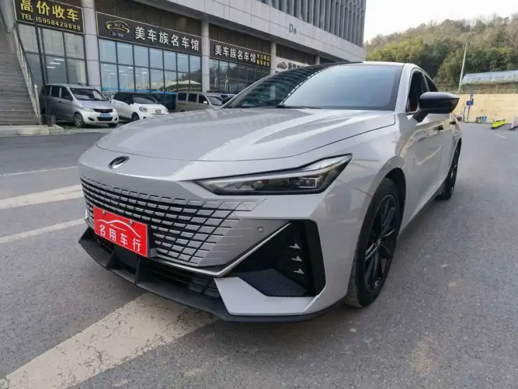 Changan UNI-V 2022 1.5T Premium