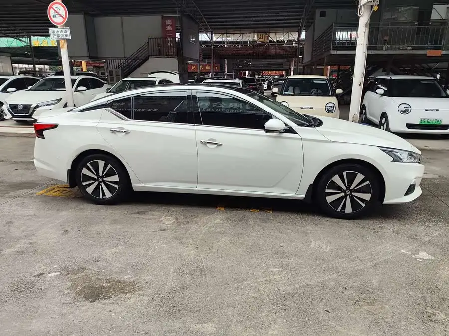 Teana 2021 2.0L XL Comfort Version