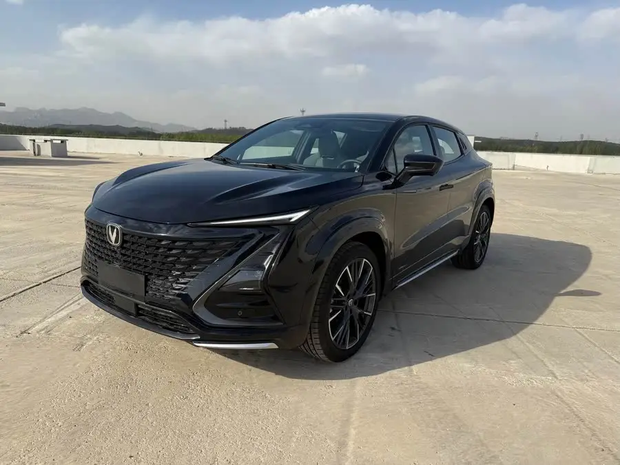 شانجان UNI-T 2023 الجيل الثاني 1.5T الفاخر