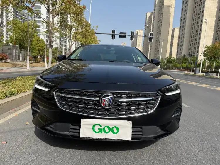 Regal 2023 552T Intelligent Edition