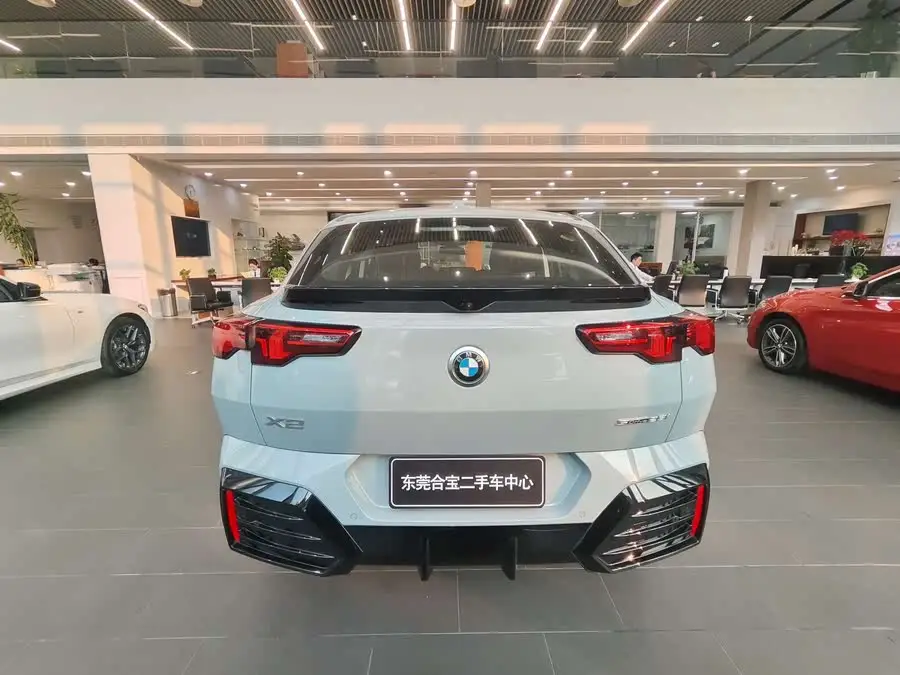 بي إم دبليو X2 (مستورد) طراز 2024 sDrive25i حزمة M الرياضية