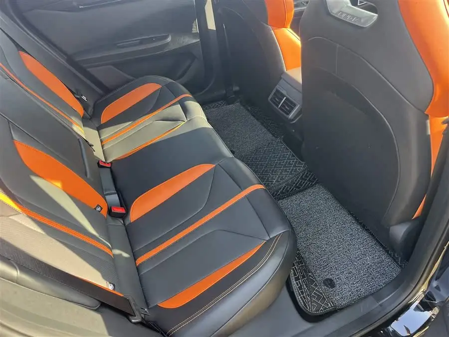 تشانجان UNI-V 2023 1.5T نسخة رياضية