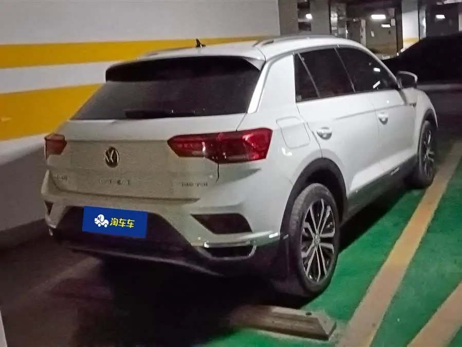 T-ROC 2020 طراز 280 TSI DSG دفع ثنائي مريح