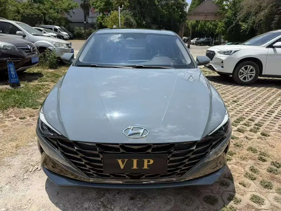 إيلانتر 2021 1.5 لتر CVT LUX النسخة الفاخرة