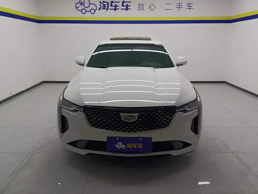 Cadillac CT4 2022 28T Luxury