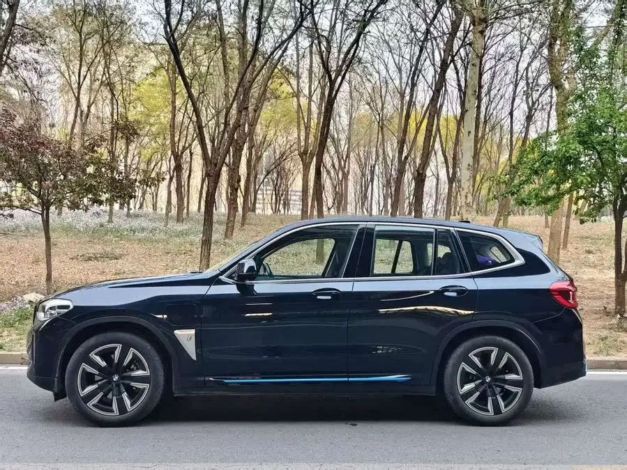 BMW iX3 2021 Model Leading Edition