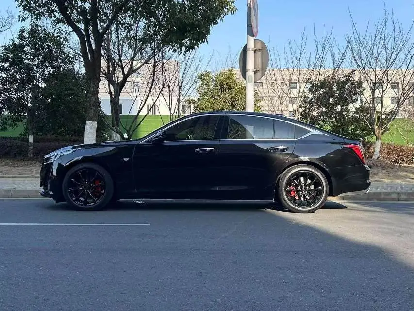 Cadillac CT5 2022 28T Luxury (Standard Version)