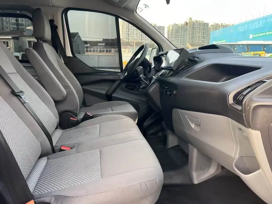 Ford Transit 2019 2.0T Diesel Multi-Purpose Commercial Vehicle Short Wheelbase Low Roof 6-Seater National VI