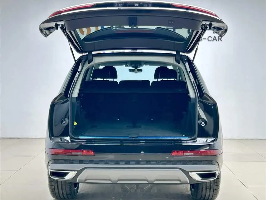 Audi Q7 2023 55 TFSI quattro S line Sport