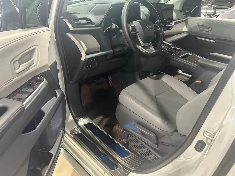 غريفيا 2024 2.5L هجين نسخة الراحة