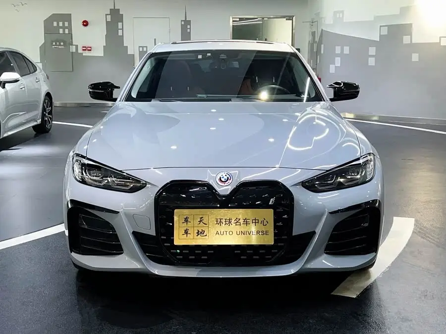 BMW i4 2023 eDrive35