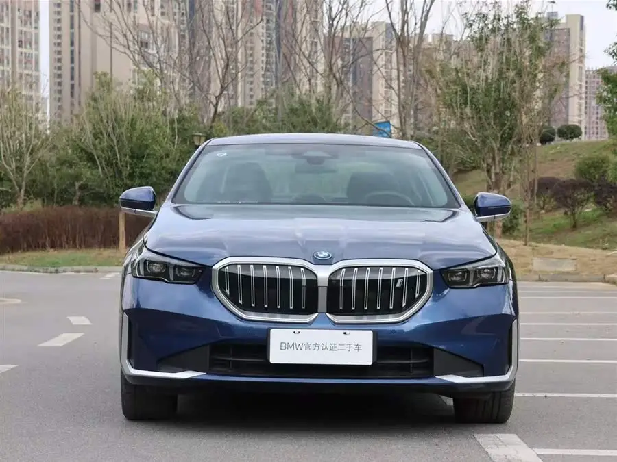 BMW i5 2024 eDrive 35L Luxury Edition