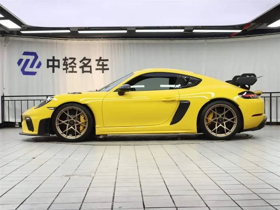 Porsche 718 2022 Cayman GT4 RS 4.0L